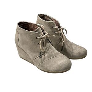 Toms | Women's Beige Suede Desert Booties Wedge Heel Lace Up Round Toe Size 9.5